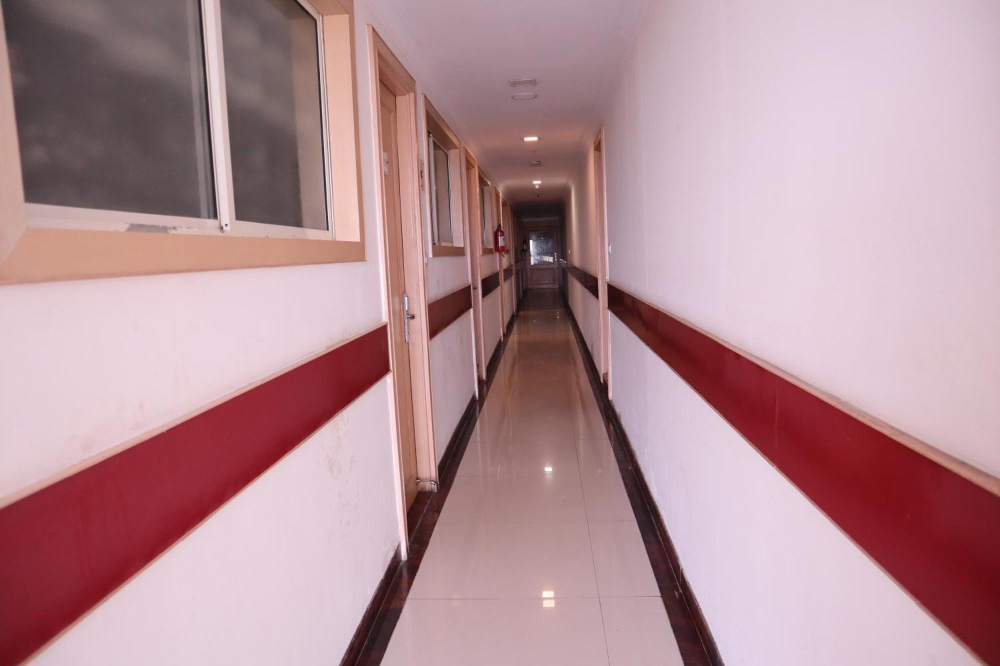 Sri Sai Ram Suites Bangalore Extérieur photo