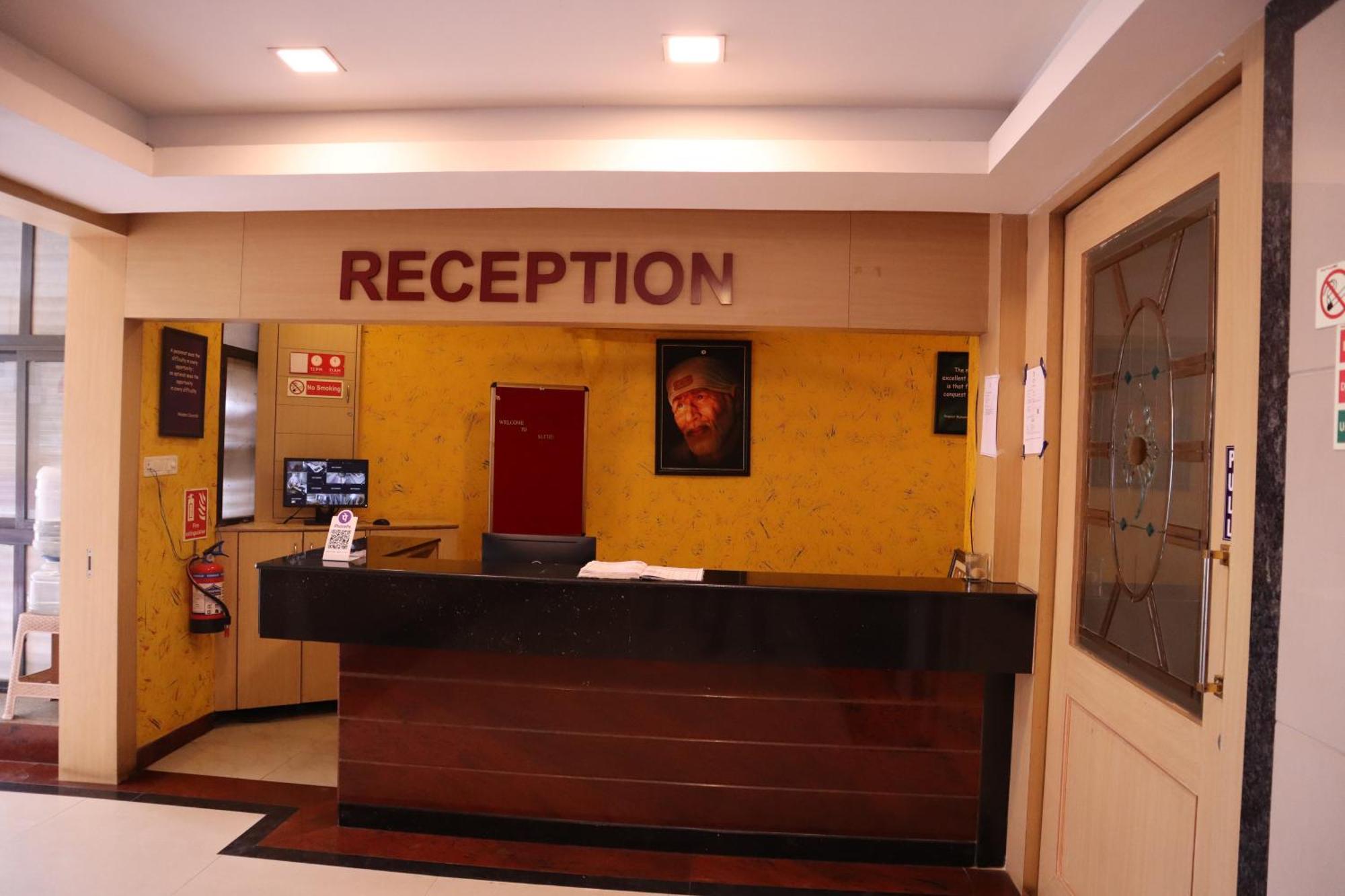 Sri Sai Ram Suites Bangalore Extérieur photo