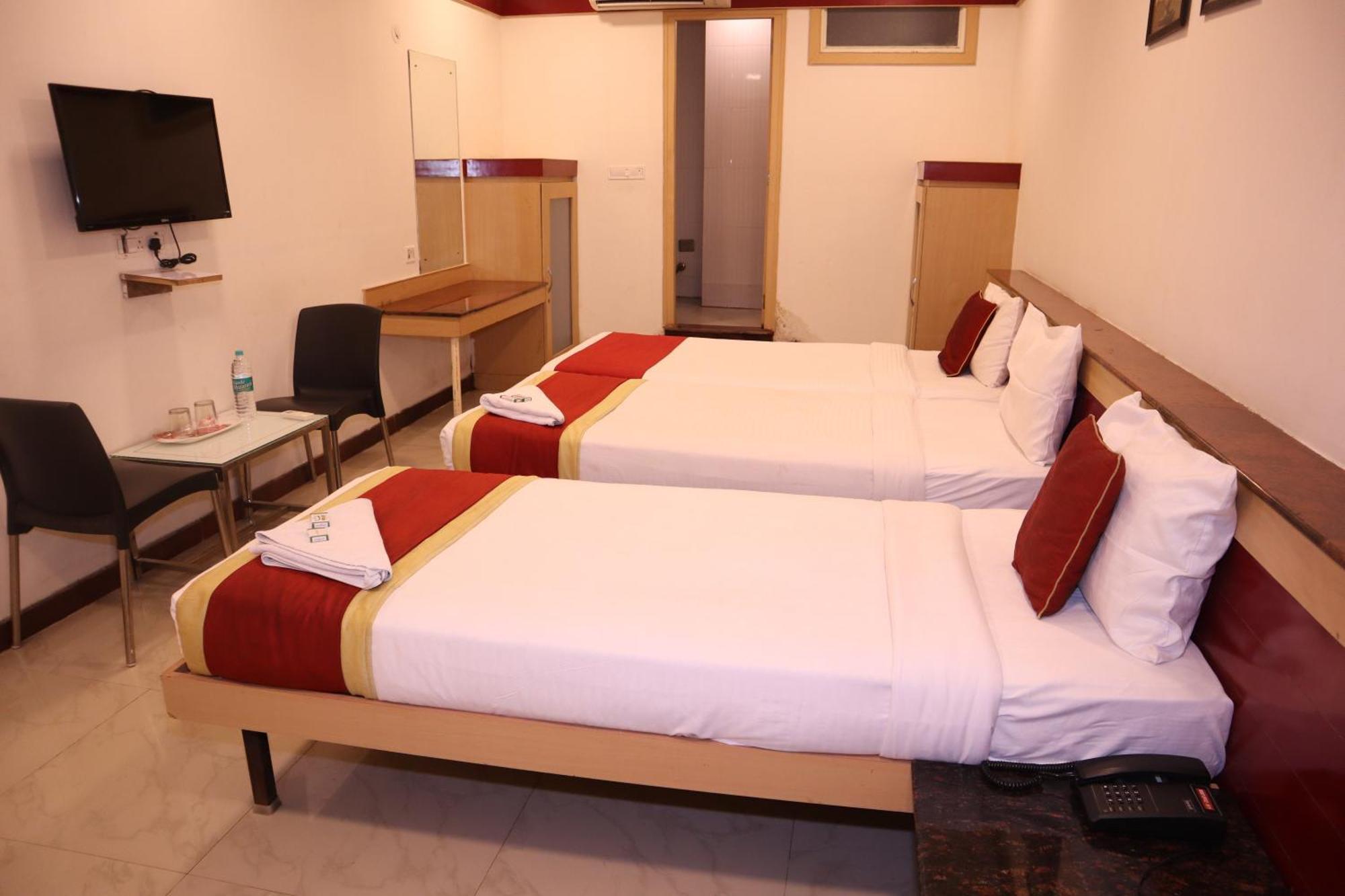 Sri Sai Ram Suites Bangalore Extérieur photo