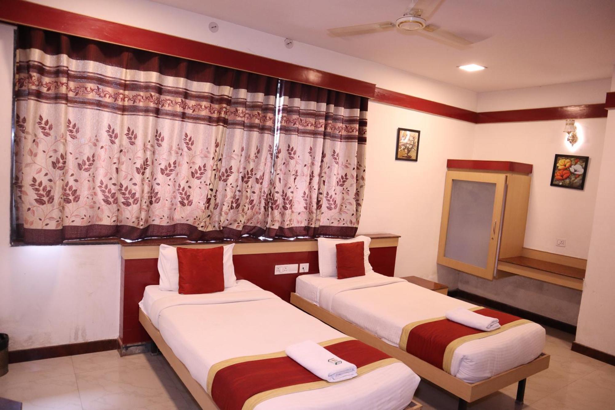 Sri Sai Ram Suites Bangalore Extérieur photo