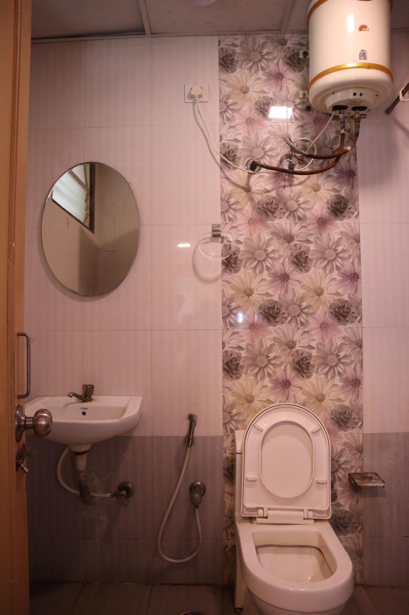 Sri Sai Ram Suites Bangalore Extérieur photo