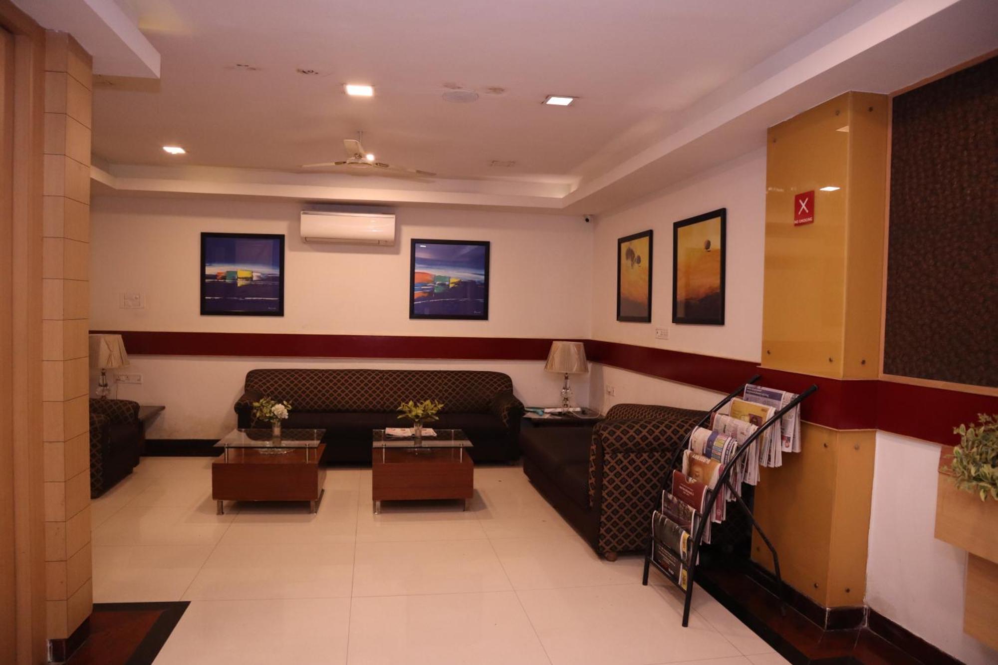Sri Sai Ram Suites Bangalore Extérieur photo