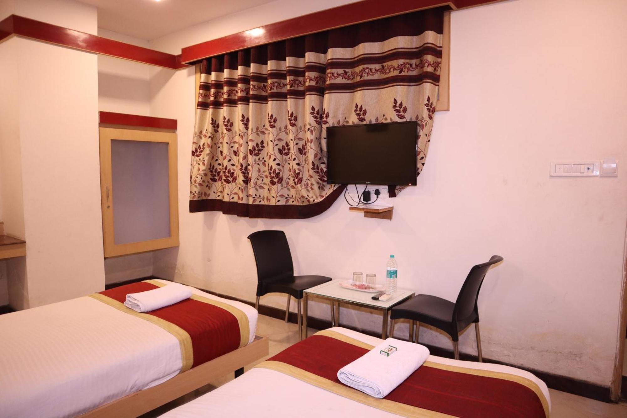 Sri Sai Ram Suites Bangalore Extérieur photo