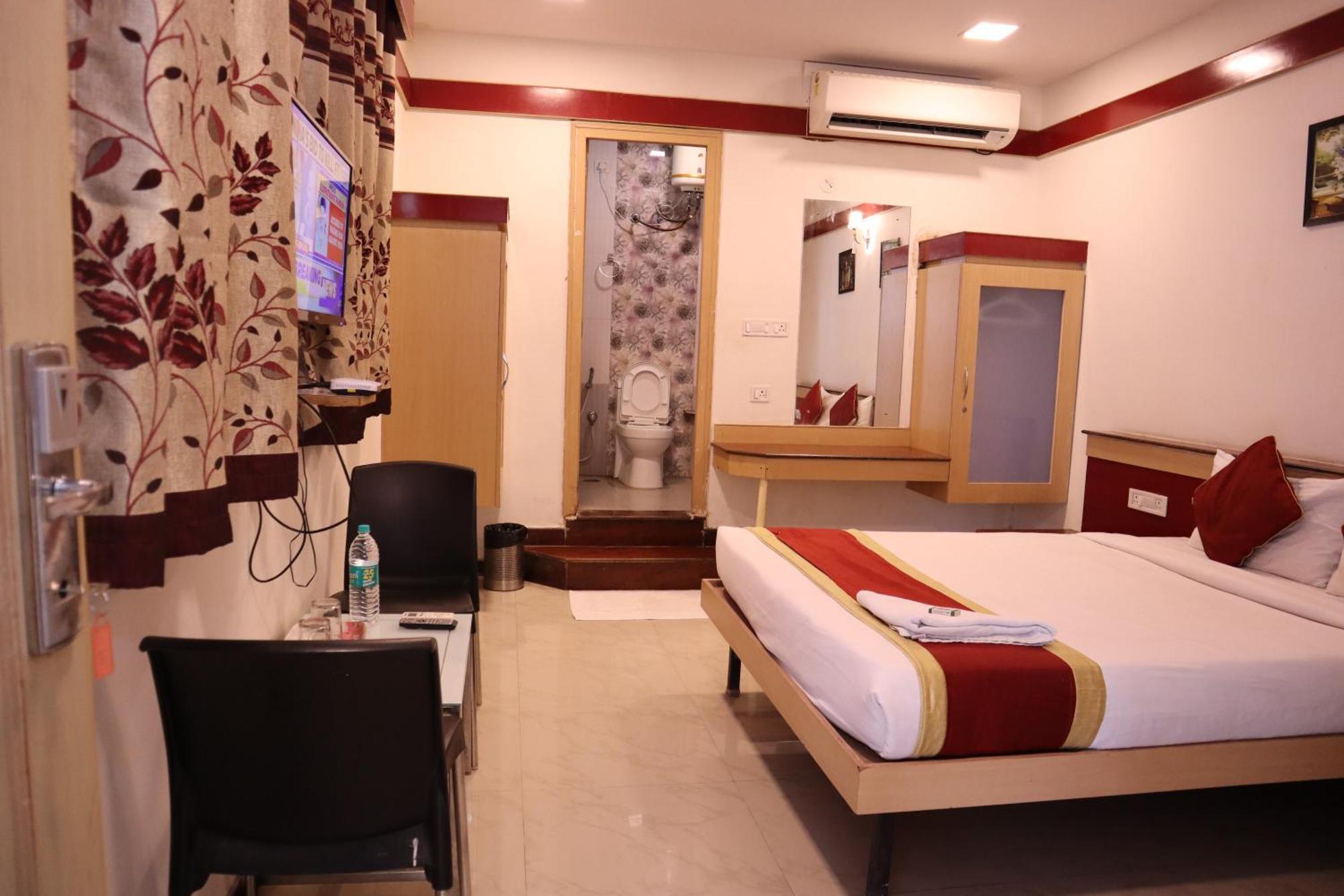 Sri Sai Ram Suites Bangalore Extérieur photo